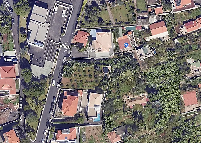 O Campo Na * Funchal (Madeira)